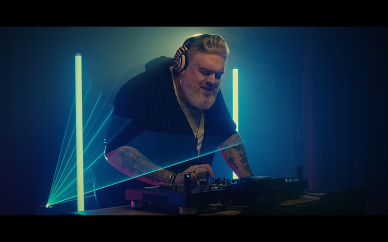 Kristian Nairn Game Of Thrones Hodor Rave DJ Set Music Video